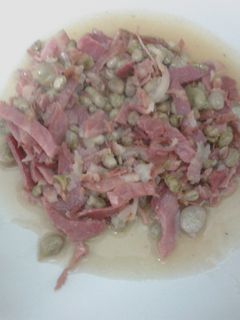 Una foto de Habas con jamón