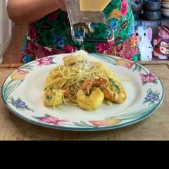 A picture of Shrimp Garlic Noodle.