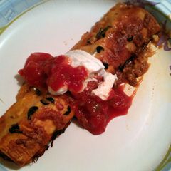 A picture of Tinklee's Chicken Enchiladas.