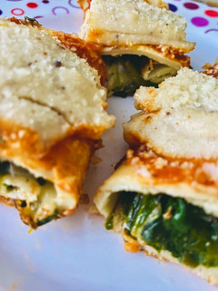 Una foto de CANELONES CON MASA DE 🫔PANQUEQUES🫔RELLENOS DE 🥬ACELGA🥬