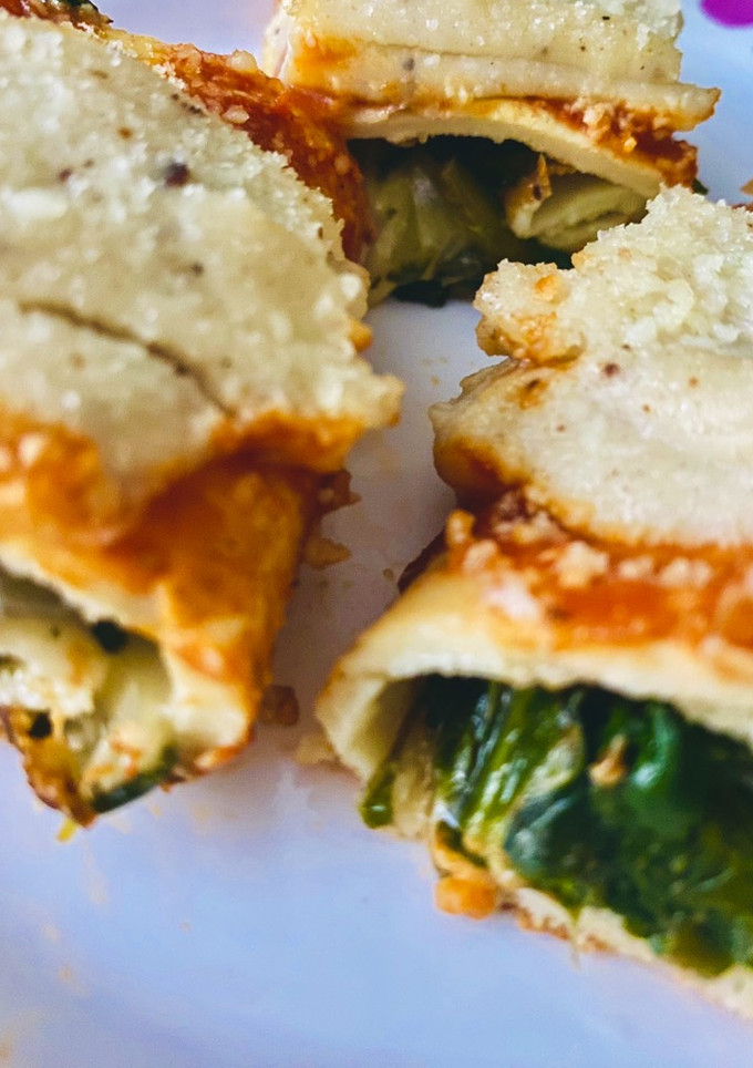 Una foto de CANELONES CON MASA DE 🫔PANQUEQUES🫔RELLENOS DE 🥬ACELGA🥬