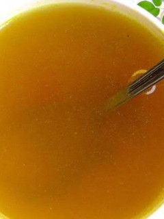 முருங்கை கீரை சூப்(murungai keerai soup recipe in tamil) செய்முறை முக்கிய புகைப்படம்