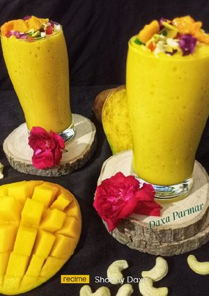 A picture of Mango Kaju Milkshake.
