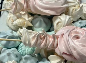 Una foto de Suspiros de Merengue Suizo