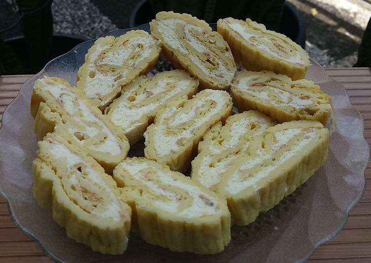252. Soes gulung cream cheese
