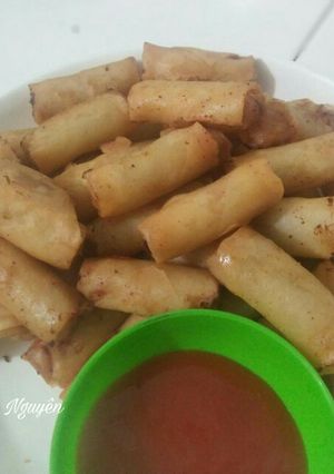 A picture of Taro Pork Egg Rolls.