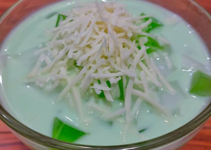 Langkah Mudah untuk Membuat Buko Pandan Ekonomis, Lezat