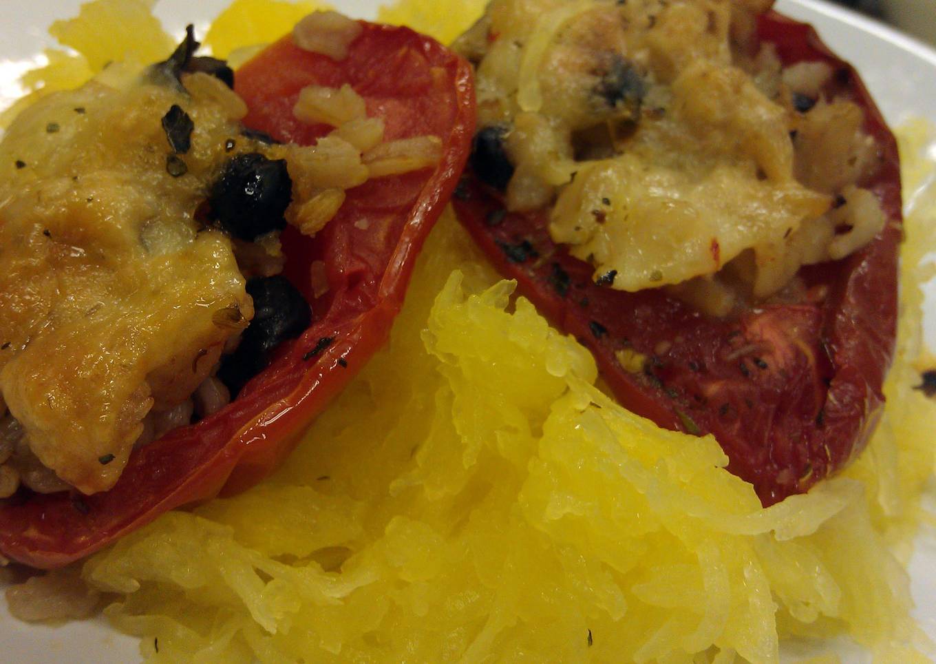 Stuffed tomatoes with brown rice