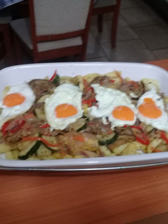 Una foto de Chorrillana vegetariana