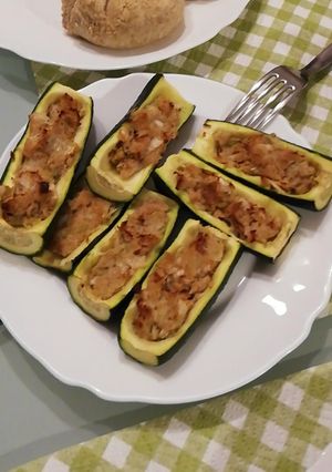 Foto di Barchette di zucchine al tonno