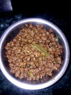 દેશી ચણા નુ શાક(desi chana nu saak in Gujarati) રેસીપી મુખ્ય ફોટો