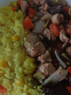 Una foto de Sofrito de pollo y vacuno