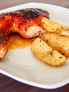 Una foto de Muslos de pollo en salsa barbacoa o bbq