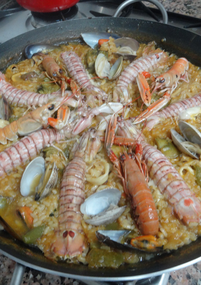 Una foto de Paella de galeras
