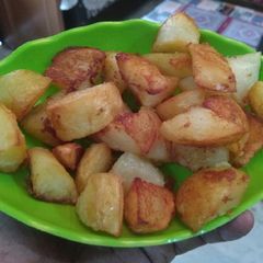 A picture of Fried Potato chat.