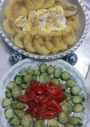عکسی از دستور تخم مرغ و سیب زمینی پخته