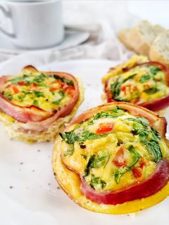 Una foto de Huevos envueltos en bacon para el desayuno