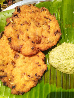 மதூர் வடா(mathur vada recipe in tamil) செய்முறை முக்கிய புகைப்படம்