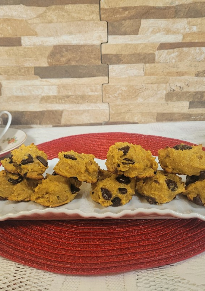 Una foto de Bizcochitos de garbanzo, naranja y miel