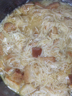 Una foto de Sopa de pollo instantánea con fundamento