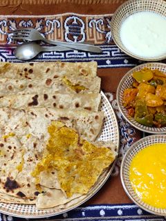 दाल/पूरन मसाला पोली(dal / puran masala poli recipe in hindi) रेसिपी मुख्य फोटो