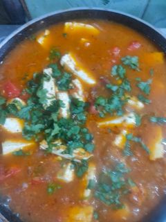 शाही पनीर (Shahi paneer recipe in hindi) रेसिपी मुख्य फोटो