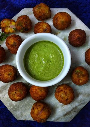 A picture of Corn Cheese Balls.