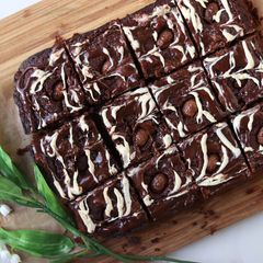 A picture of My best brownies 🍫.