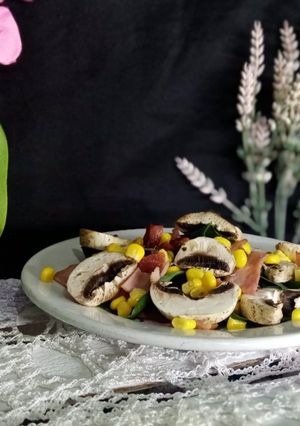 Una foto de Ensalada de espinacas con tocino