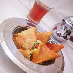 A picture of Egg Samosa.