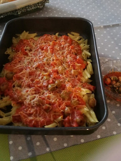 Una foto de Macarrones con atún y aceitunas gratinados