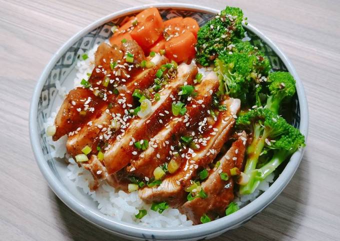 Cách Làm Món Teriyaki Chicken Donburi (Cơm Gà Sốt Teriyaki Nhật Bản) Của  Diepngocnguyen - Cookpad