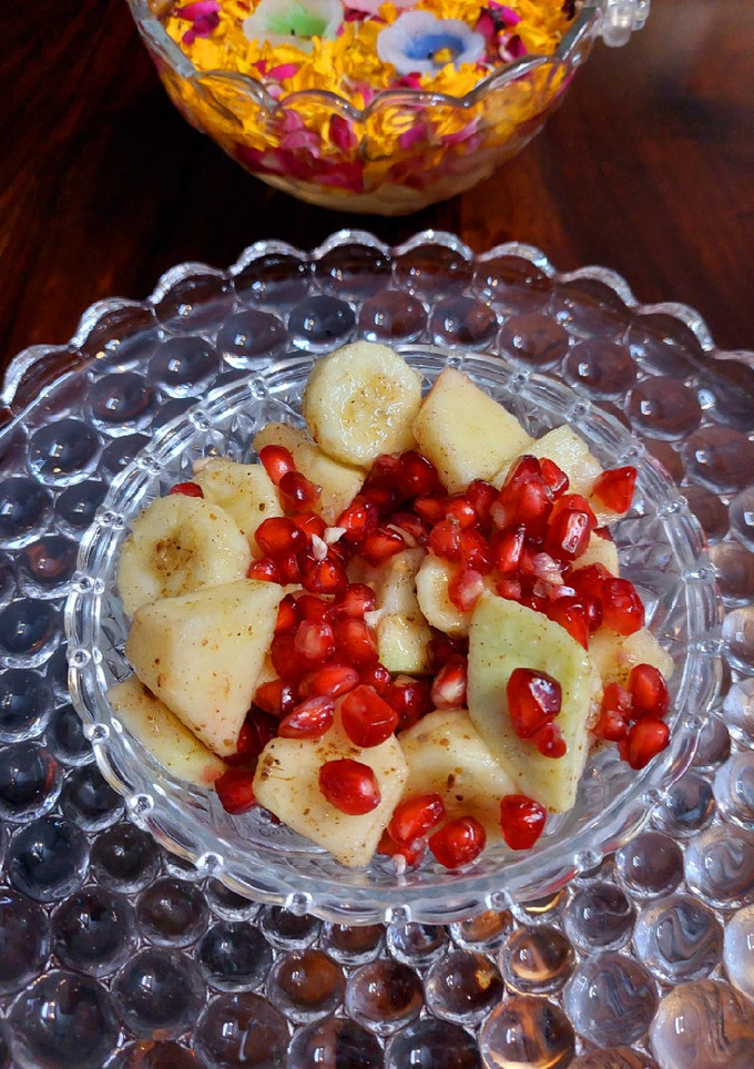 फ्रूट चाट (Fruit Chaat recipe in hindi) रेसिपी मुख्य फोटो