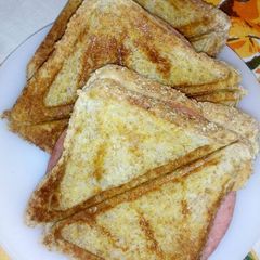 A picture of Wholemeal bread sandwiches.
