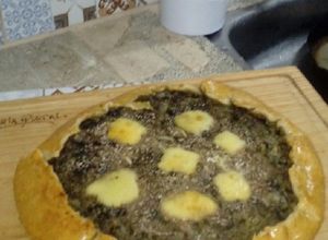Una foto de Torta rústica de Berenjenas o Galette
