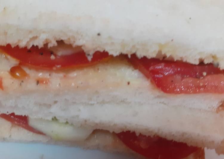 Tomato and cucumber sandwich
