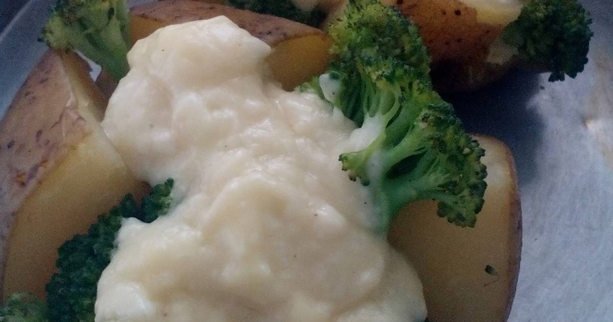 Брокколи с картошкой. Mashed. Mashed Potatoes для детей. Картофель makein. Instant Mashed Potato.