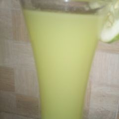 A picture of Ginger & cucumber drink.