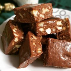 A picture of Almond Chocolate Fudge.