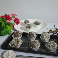 A picture of Immunity booster Ladoo.