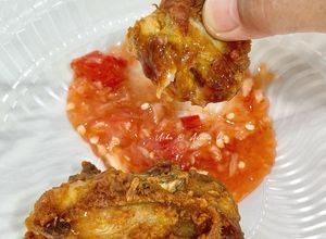 Gambar Ayam Goreng Bawang Putih & Sambal Bawang Putih Tomato