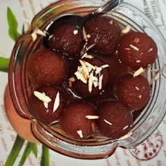 A picture of Singhara atta gulab jamun.