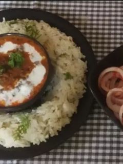 દાલ મખની વિથ જીરા રાઈસ (Dal Makhani Jeera Rice Recipe In Gujarati) રેસીપી મુખ્ય ફોટો