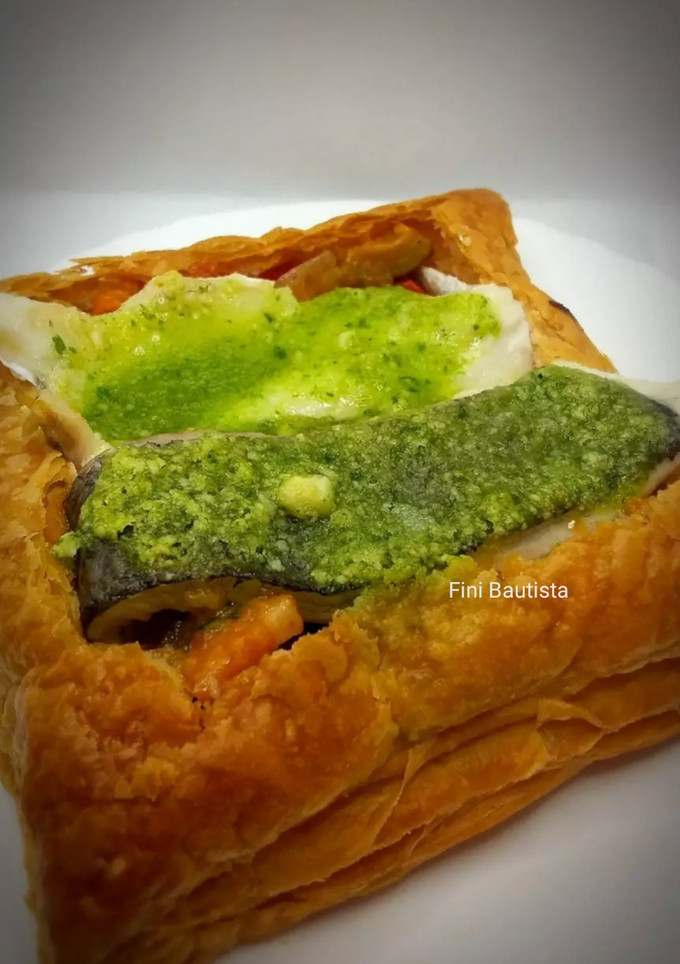 Una foto de Dorada con verduras en hojaldre