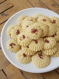 Foto resep Rose & Jasmine Tea Butter Cookies
