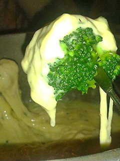 Una foto de Fondue de queso