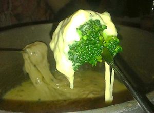 Una foto de Fondue de queso