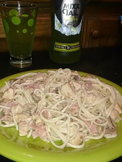 Una foto de Salsa parisienne
