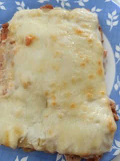 Una foto de Lasaña de carne a la boloñesa