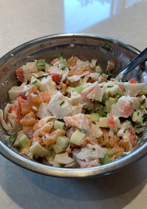 Une photo de Salade de goberge et saumon fumé